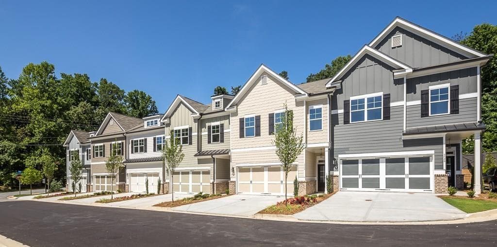5718 Taylor Way, Sandy Springs, GA 30342 — most recent listing photo