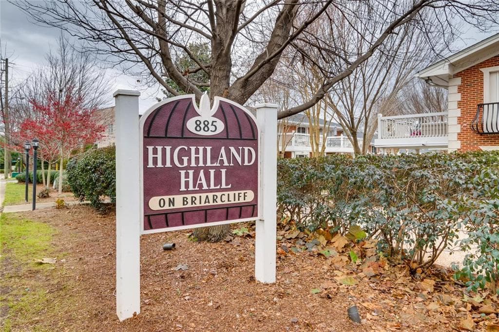 1 bedroom, 896 sq ft condominium sold at 885 Briarcliff Road 28, Atlanta, GA 30306
