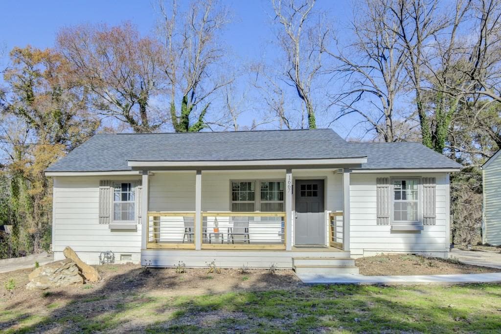 3 bedroom, 1,250 sq ft single family residence sold at 1667 North Avenue, Atlanta, GA 30318