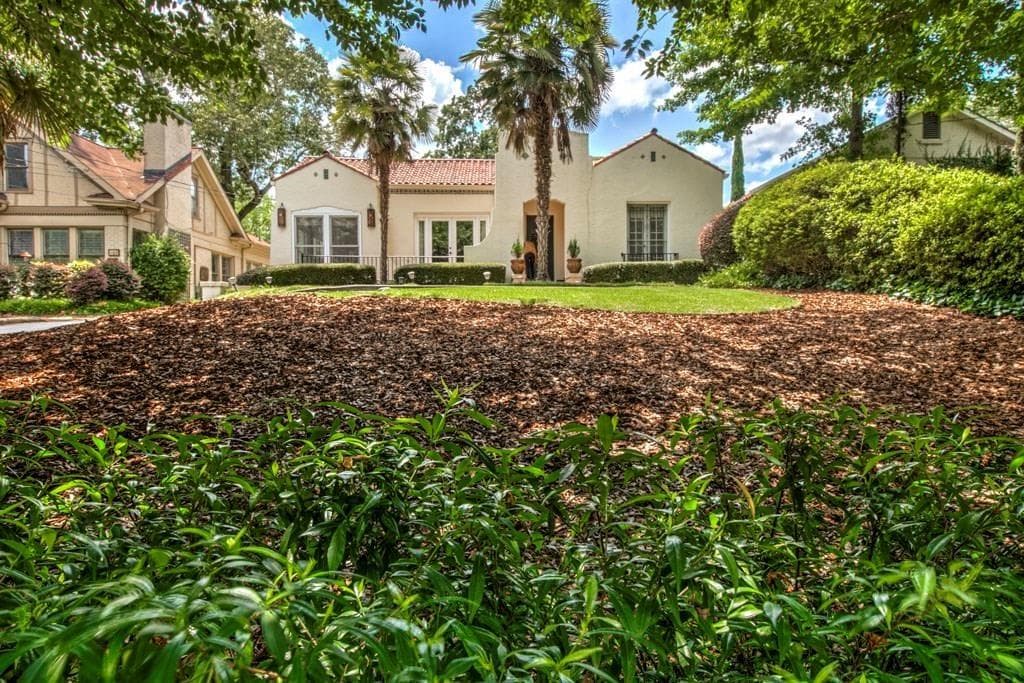 3 bedroom single family residence sold at 1163 University Drive, Atlanta, GA 30306