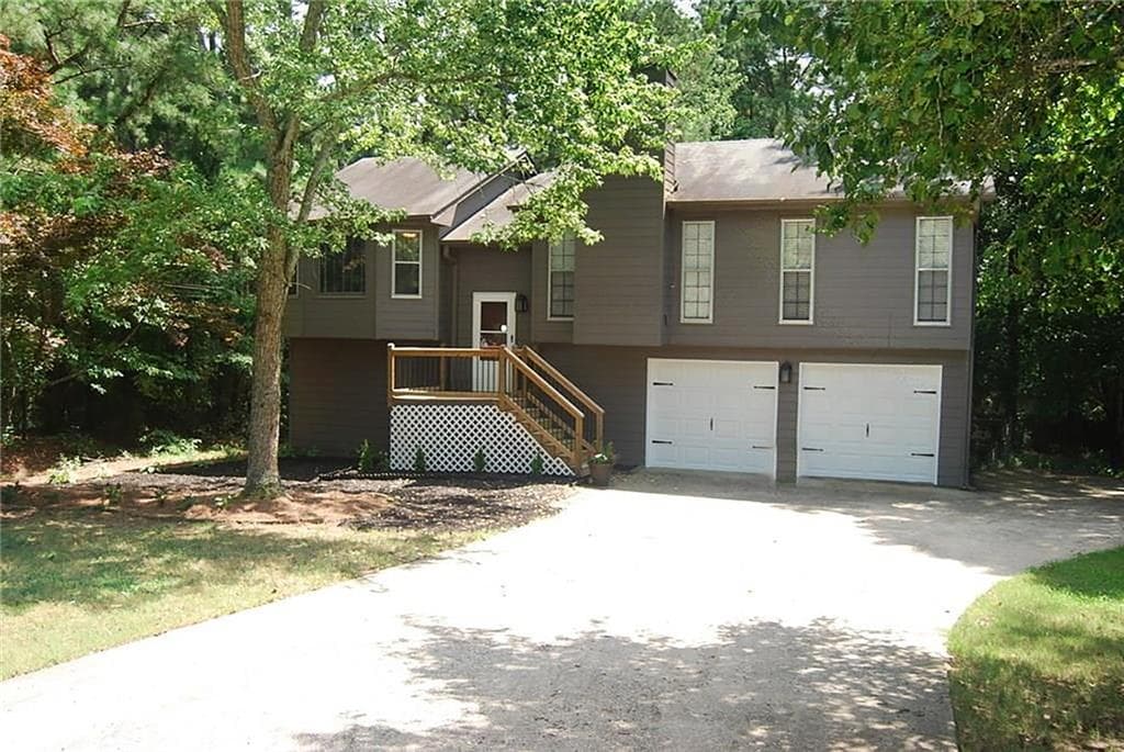 4 bedroom, 1,892 sq ft single family residence sold at 3001 Brooks Drive, Snellville, GA 30078