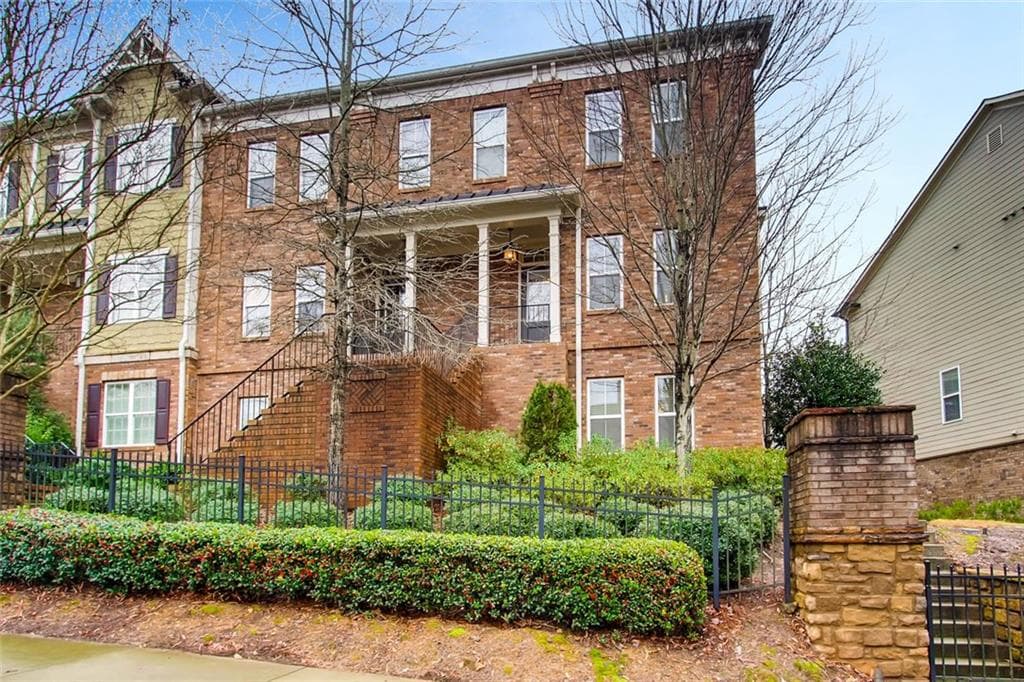4 bedroom, 2,900 sq ft townhouse sold at 2148 Havenwood Trail 9, Brookhaven, GA 30319