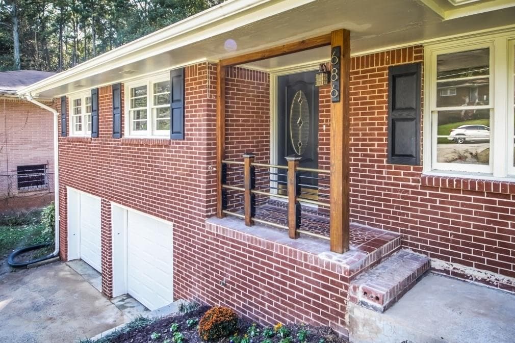 4 bedroom, 1,466 sq ft single family residence sold at 686 ALINE Drive, Atlanta, GA 30318