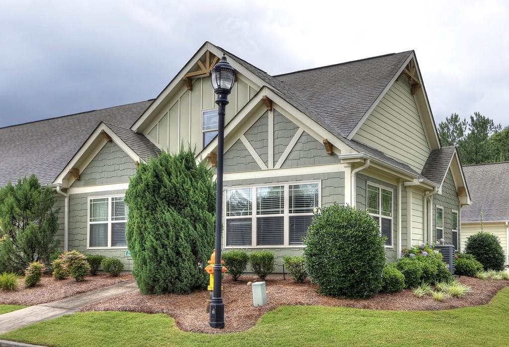 3 bedroom, 1,555 sq ft condominium sold at 1 William Drive 1, White, GA 30184