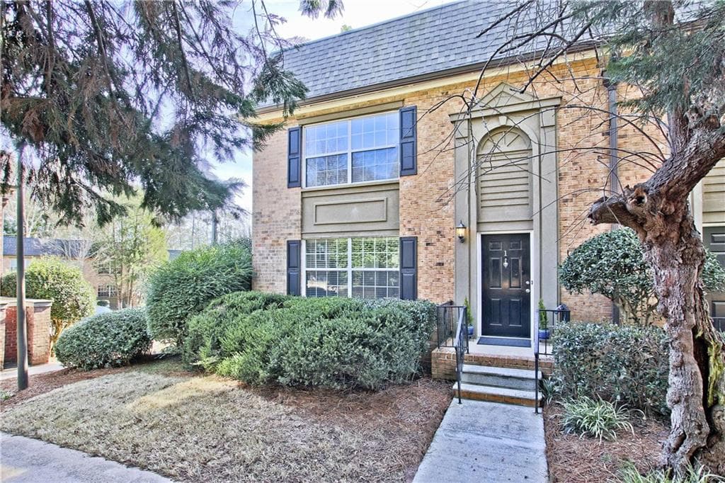 6980 Roswell Road N1, Atlanta, GA 30328 — most recent listing photo
