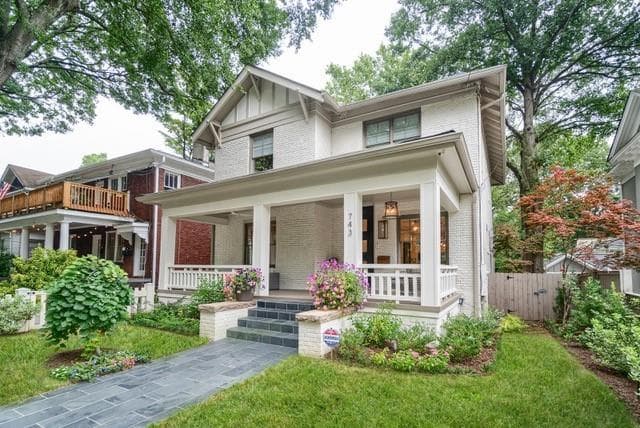 4 bedroom, 2,952 sq ft single family residence sold at 743 Argonne Avenue, Atlanta, GA 30308
