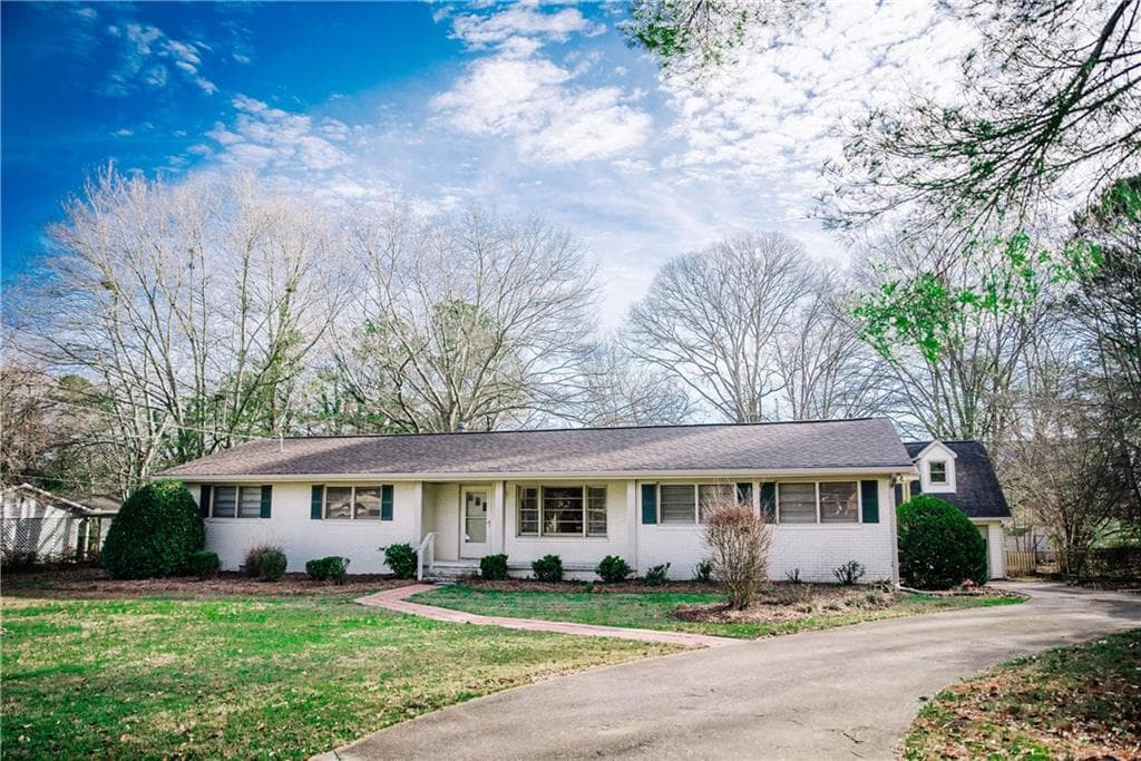 4 bedroom, 2,252 sq ft single family residence sold at 8886 Vansant Street, Douglasville, GA 30134
