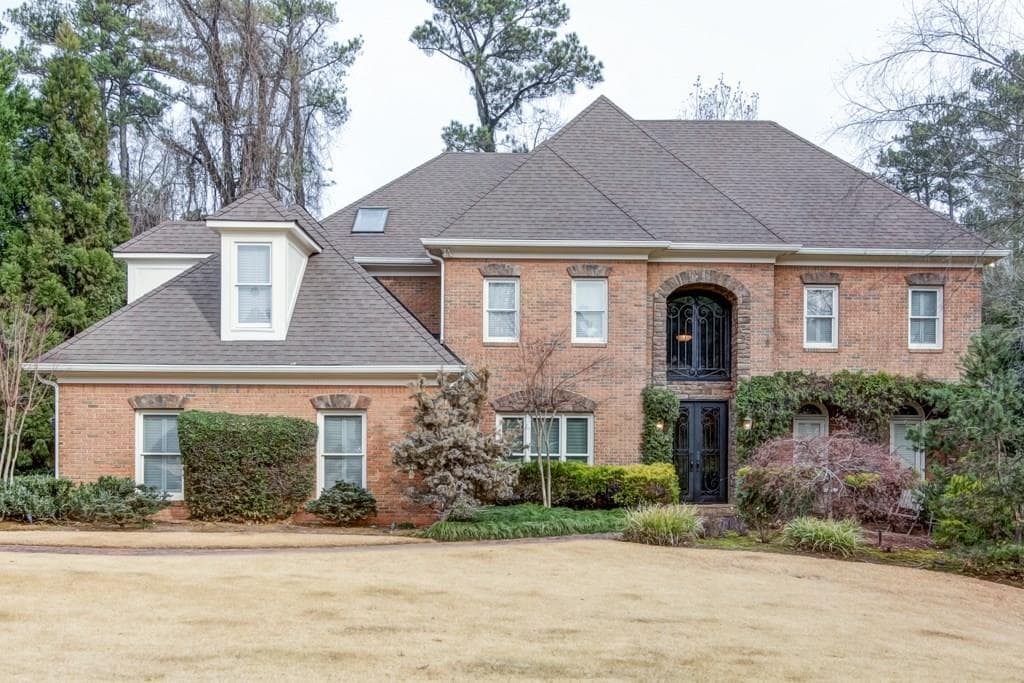 4 bedroom, 5,196 sq ft single family residence sold at 180 Northland Ridge Trail, Atlanta, GA 30342