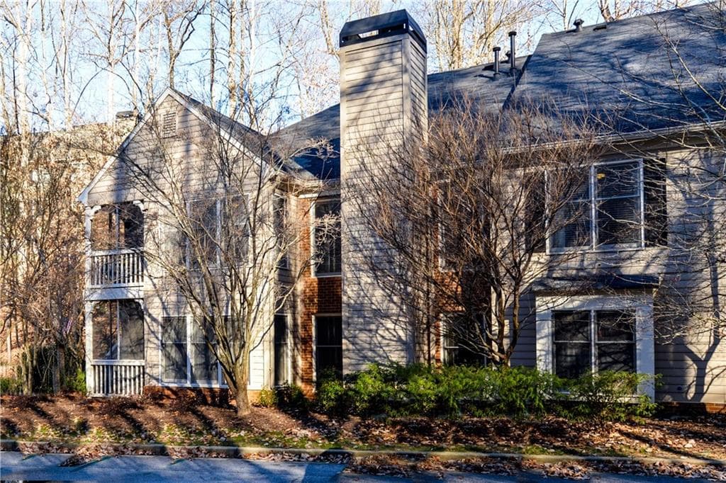 2 bedroom, 1,333 sq ft condominium sold at 703 Bainbridge Drive 703, Atlanta, GA 30327