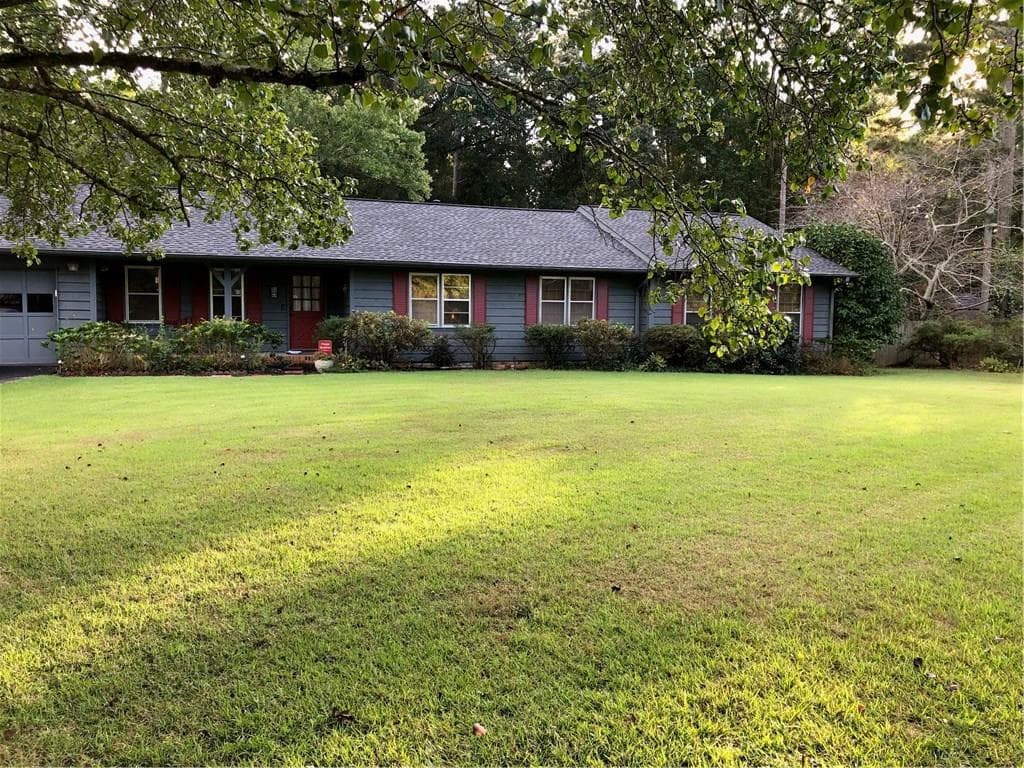 4 bedroom, 2,120 sq ft single family residence sold at 1590 Bellchase Drive, Marietta, GA 30064