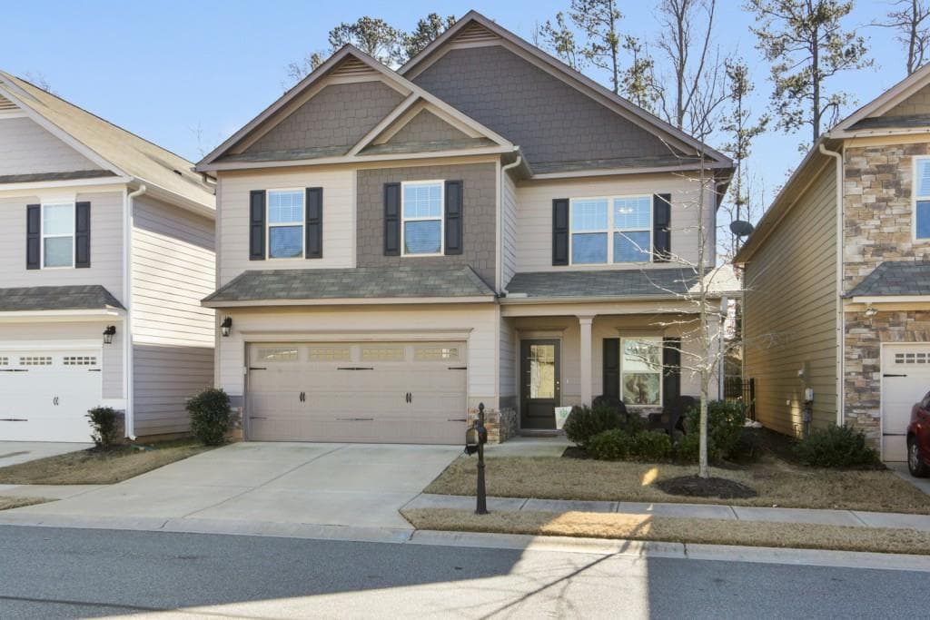 4 bedroom, 2,600 sq ft single family residence sold at 808 Whisperwood Trail, Acworth, GA 30102