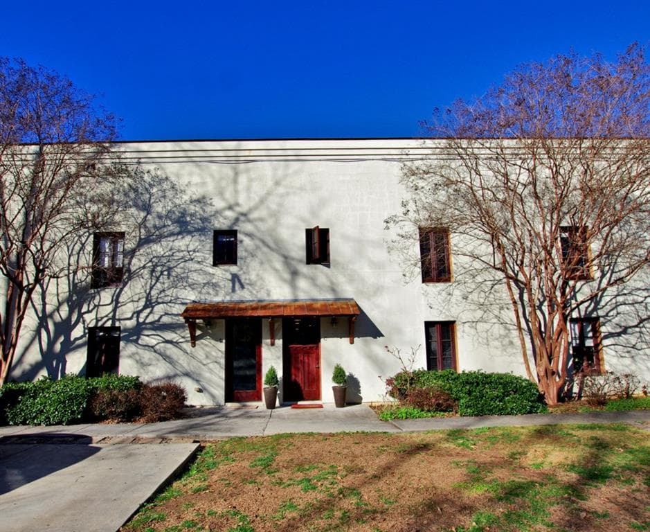 2 bedroom, 1,166 sq ft condominium sold at 2894 Washington Street C, Avondale Estates, GA 30002