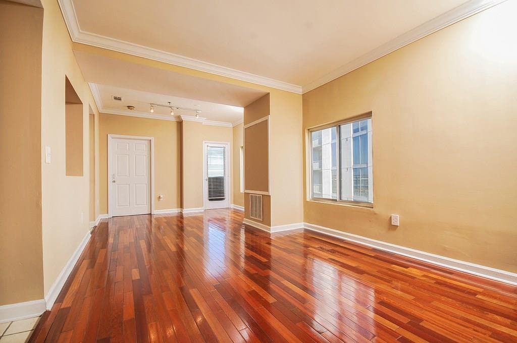 2161 Peachtree Road Road 803, Atlanta, GA 30324 — most recent listing photo