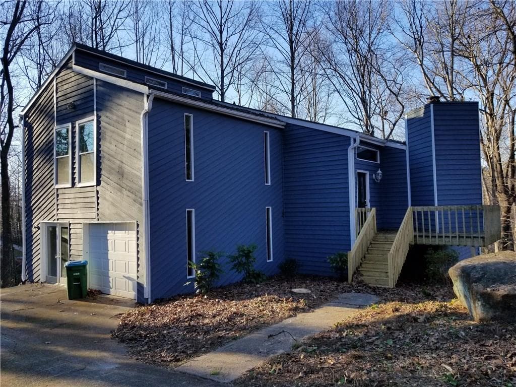3 bedroom single family residence sold at 233 Devant Place, Lilburn, GA 30047