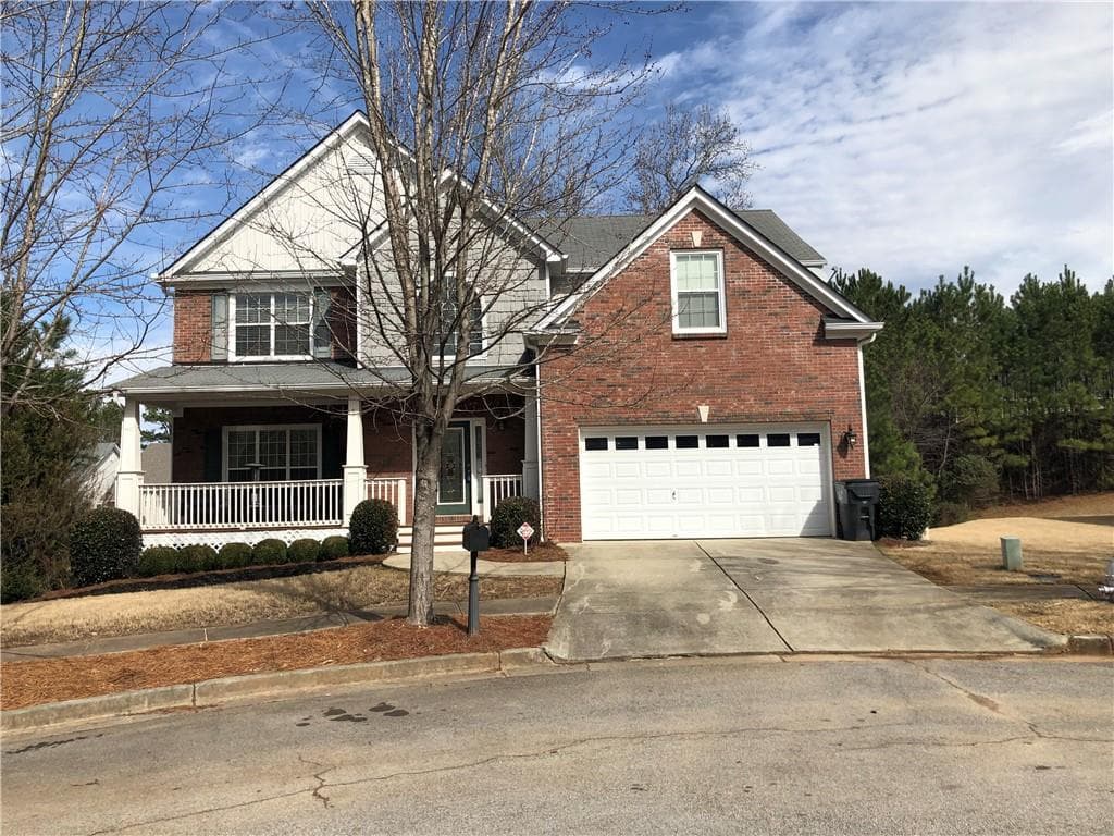 6 bedroom, 3,800 sq ft single family residence sold at 1633 Leather Lake Court, Lawrenceville, GA 30043