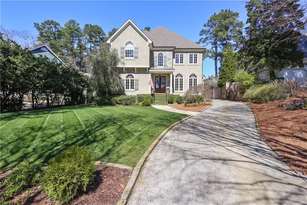 5 bedroom, 4,312 sq ft single family residence sold at 36 BROOKHAVEN Drive, Atlanta, GA 30319