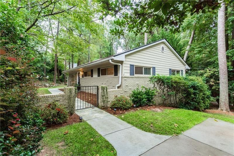 4 bedroom, 2,494 sq ft single family residence sold at 2449 Wawona Drive, Brookhaven, GA 30319