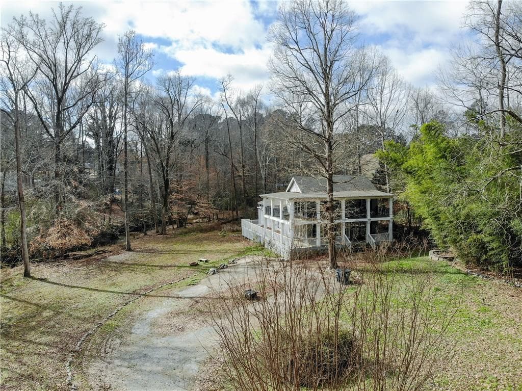 3 bedroom, 2,352 sq ft single family residence sold at 1918 Oakland Pointe, Lawrenceville, GA 30044