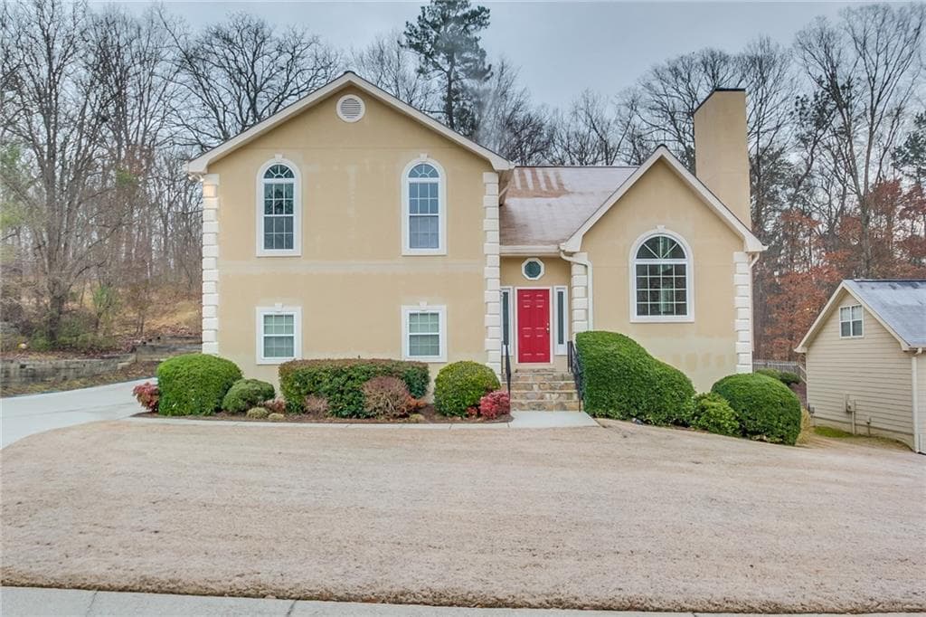 4 bedroom, 1,910 sq ft single family residence sold at 5705 Glandor Drive, Mableton, GA 30126