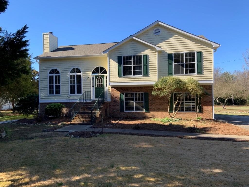 3 bedroom, 1,752 sq ft single family residence sold at 4645 RABBIT FARM Road, Loganville, GA 30052