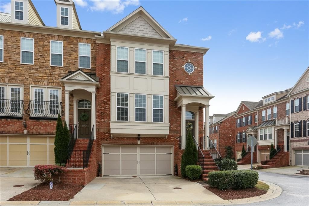 4 bedroom, 4 bathroom, 2,349 sq ft townhouse sold at 5061 Ridgemont Walk, Atlanta, GA 30339