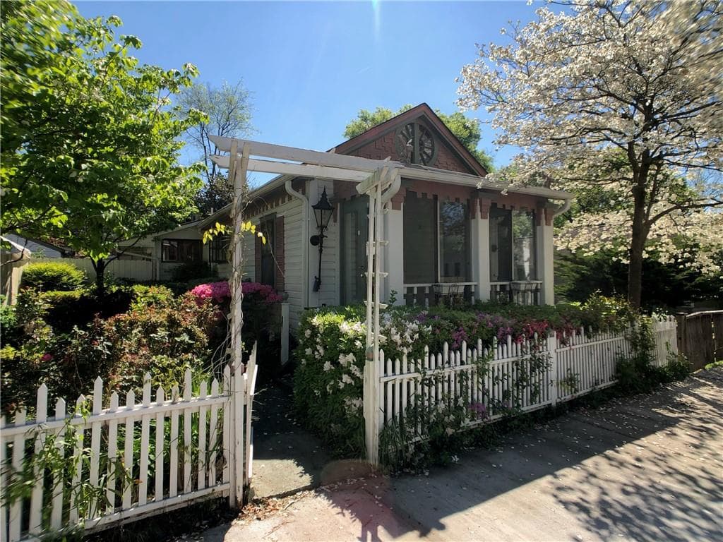 2 bedroom, 945 sq ft single family residence sold at 158 Berean Avenue, Atlanta, GA 30316