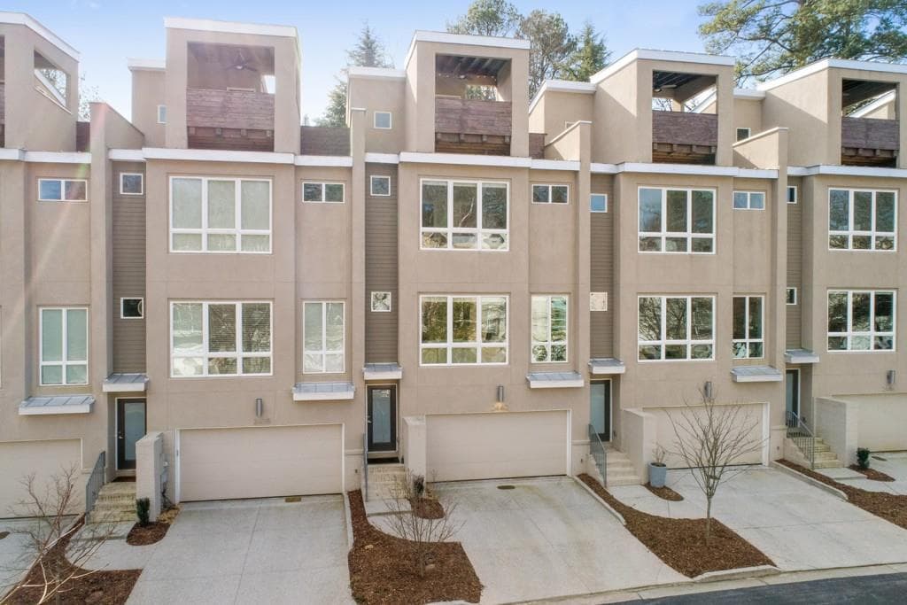 2440 Field Way, Brookhaven, GA 30319 — most recent listing photo