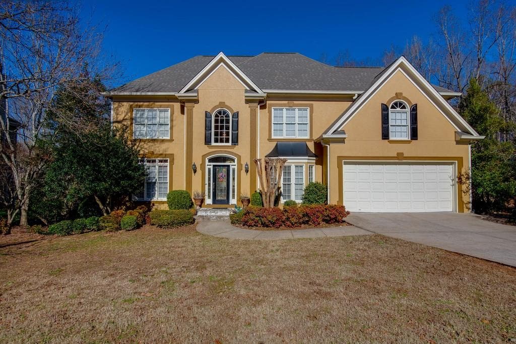 4 bedroom, 4,418 sq ft single family residence sold at 1355 Rivershyre Parkway, Lawrenceville, GA 30043