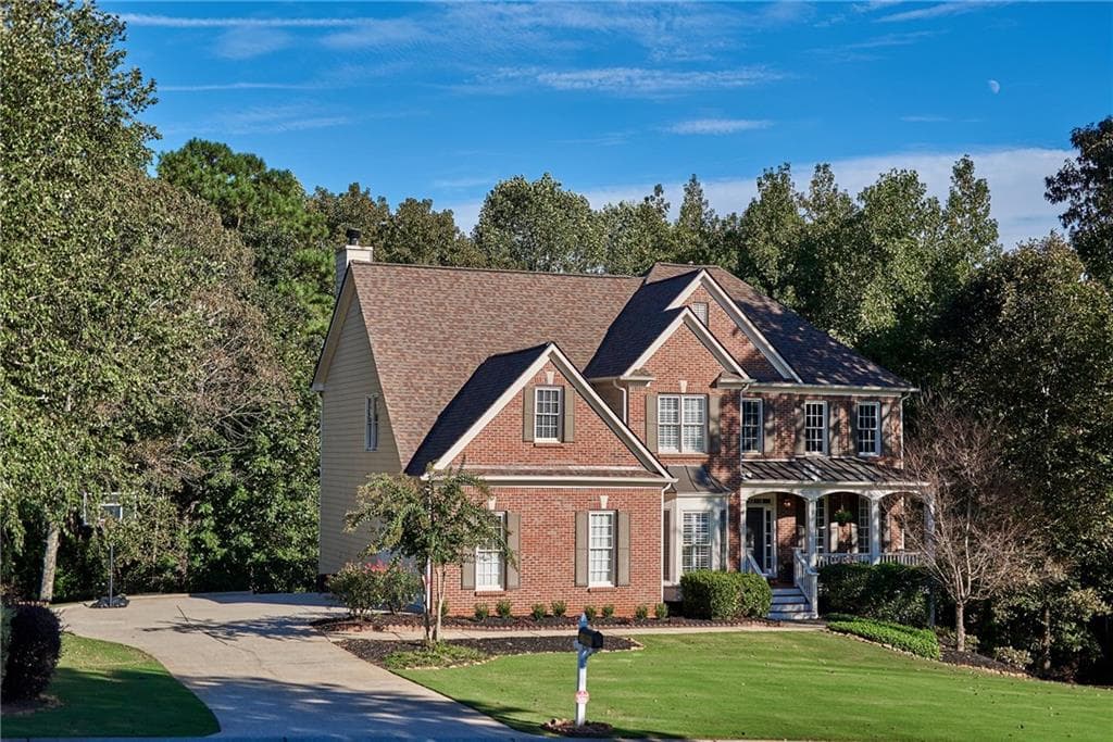 6 bedroom, 2,898 sq ft single family residence sold at 6040 Fox Creek Drive, Cumming, GA 30040