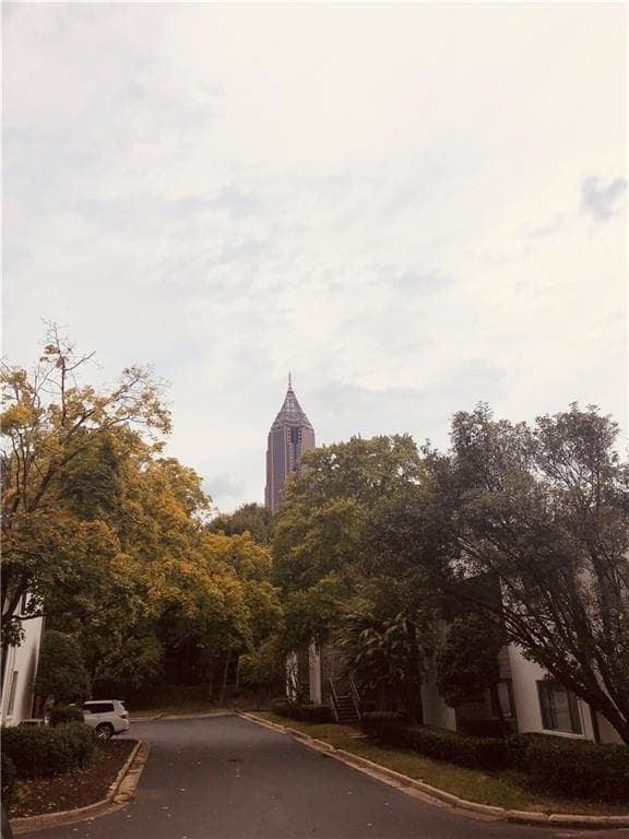 1 bedroom, 797 sq ft condominium sold at 32 Finch Trail, Atlanta, GA 30308