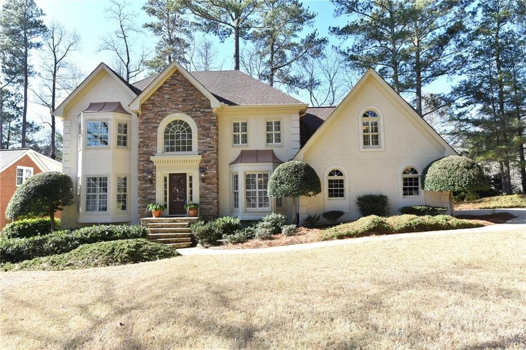 4 bedroom, 2,808 sq ft single family residence sold at 5440 Bannergate Drive, Johns Creek, GA 30022