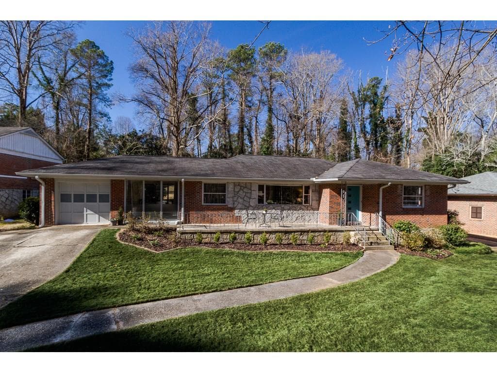 374 W Parkwood Road, Decatur, GA 30030 — most recent listing photo