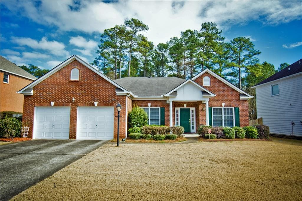 3 bedroom, 2,341 sq ft single family residence sold at 4318 Nesbin Drive, Kennesaw, GA 30144