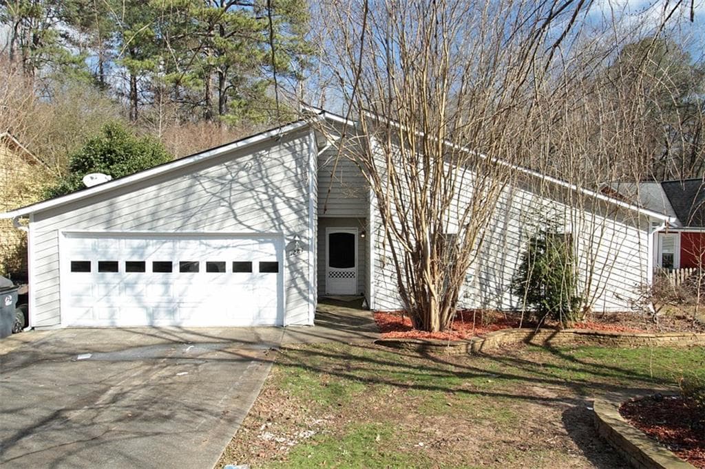 3 bedroom, 1,530 sq ft single family residence sold at 1287 Peninsula Trace, Lawrenceville, GA 30044