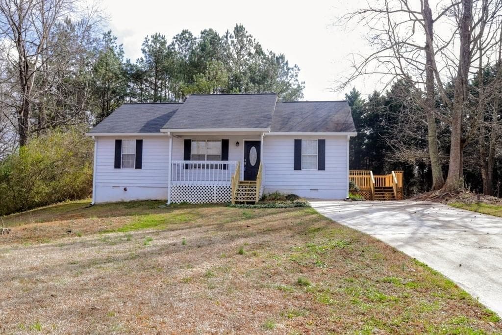3 bedroom, 1,118 sq ft single family residence sold at 1332 Davis Mill Road, Dallas, GA 30157
