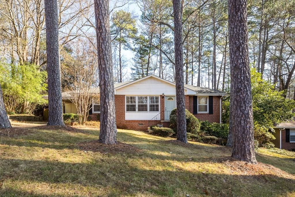 3 bedroom single family residence sold at 1111 N Valley Drive, Decatur, GA 30033