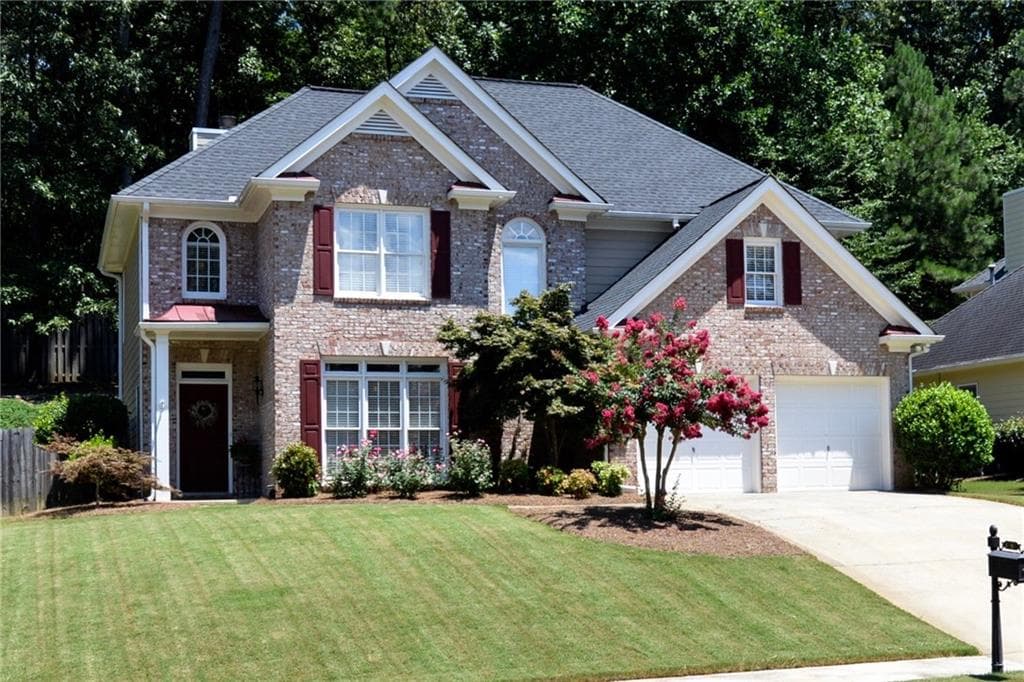 4 bedroom, 2,180 sq ft single family residence sold at 8065 Sandorn Drive, Roswell, GA 30075