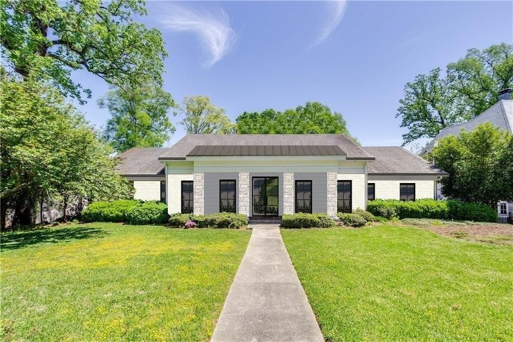 5 bedroom, 5,360 sq ft single family residence sold at 250 LITTLE JOHN Trail, Atlanta, GA 30309