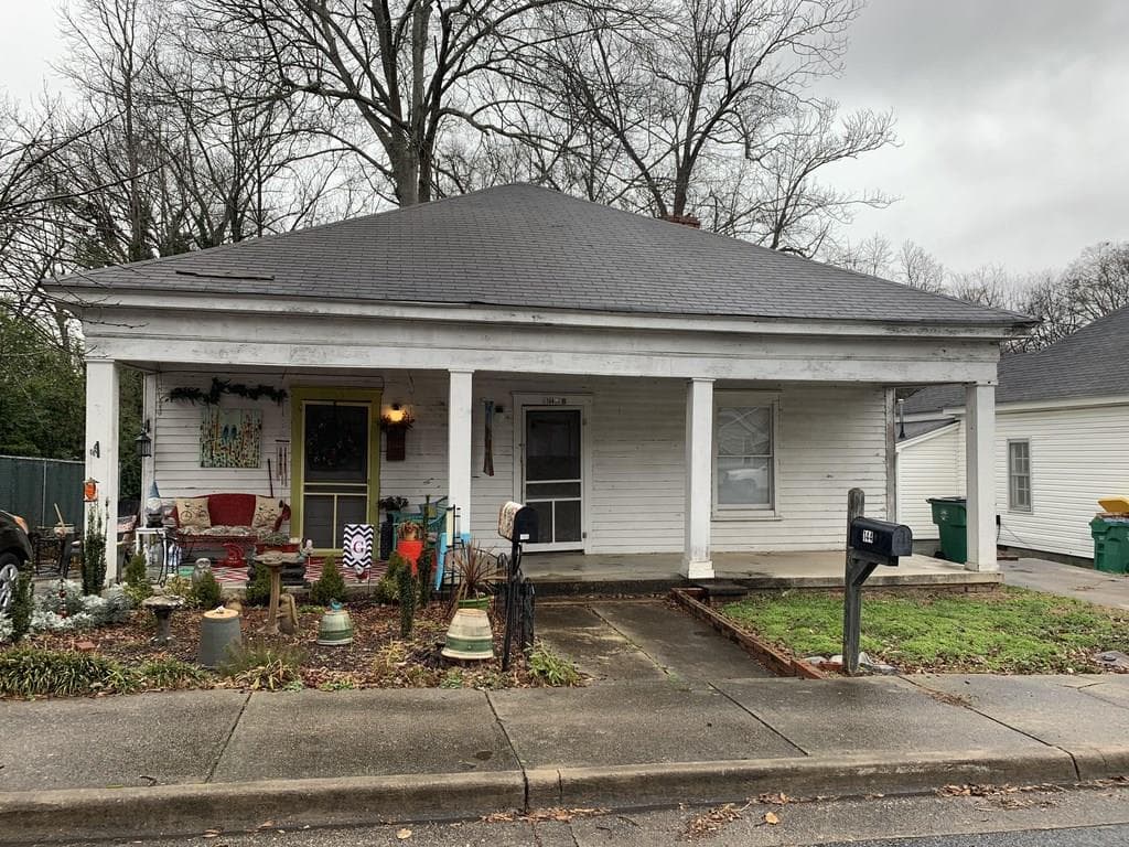 duplex sold at 144 Walker Street, Winder, GA 30680