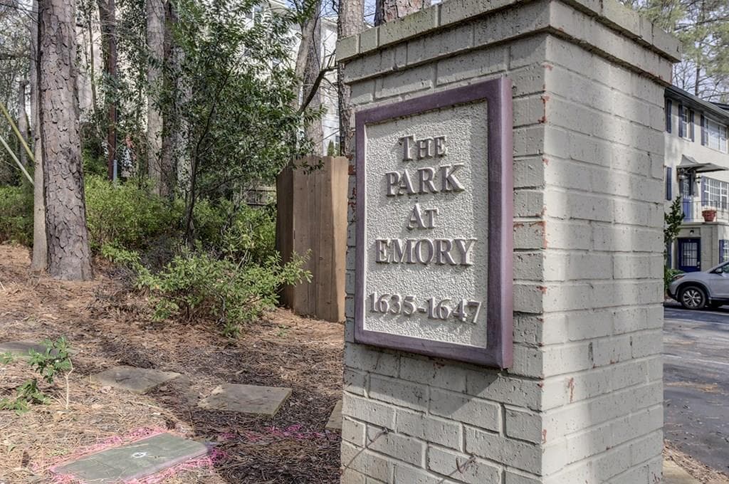 2 bedroom, 1,166 sq ft condominium sold at 1635 BRIARCLIFF 7, Atlanta, GA 30306