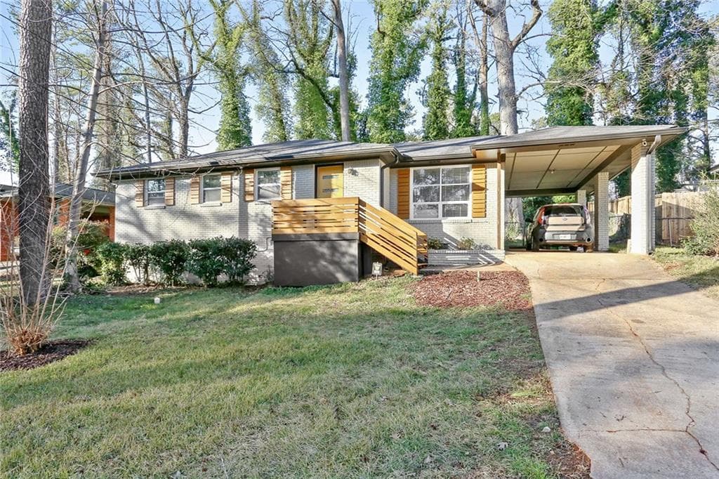 3 bedroom, 1,365 sq ft single family residence sold at 2992 Pasadena Drive, Decatur, GA 30032