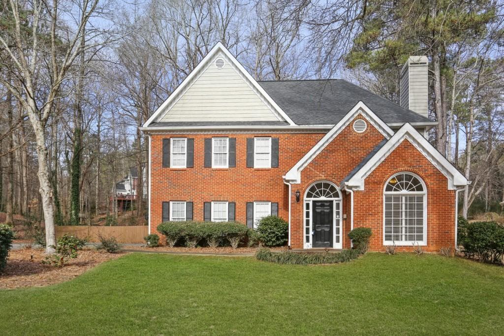 4 bedroom, 2,440 sq ft single family residence sold at 3556 W Hampton Drive, Marietta, GA 30064