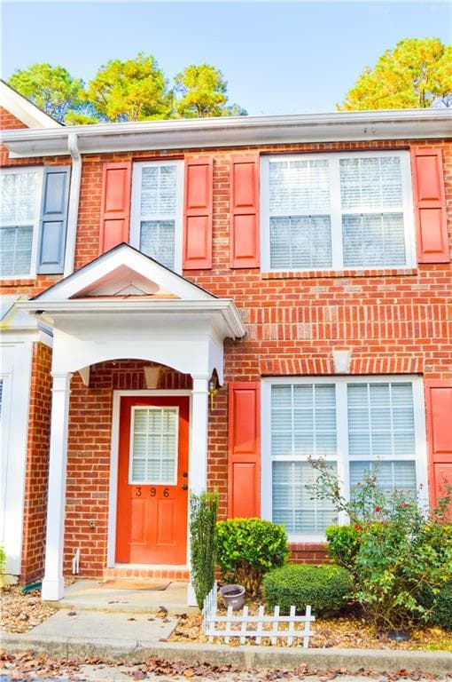 2 bedroom, 1,152 sq ft townhouse sold at 396 Paden cove Trail, Lawrenceville, GA 30044
