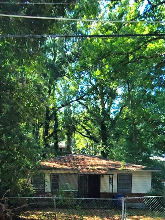 3 bedroom, 1 bathroom, 980 sq ft single family residence sold at 1452 NW Akridge Street, Atlanta, GA 30314