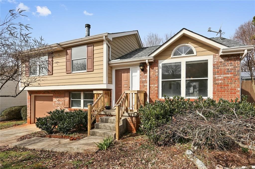 3 bedroom, 3 bathroom, 1,418 sq ft single family residence sold at 883 Wheatfields Place, Decatur, GA 30030