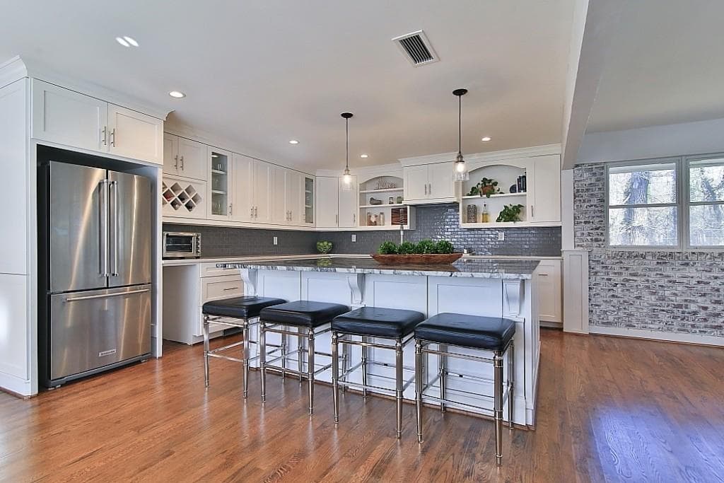 4 bedroom, 4 bathroom, 3,650 sq ft single family residence sold at 3370 Ferncliff Place, Atlanta, GA 30324